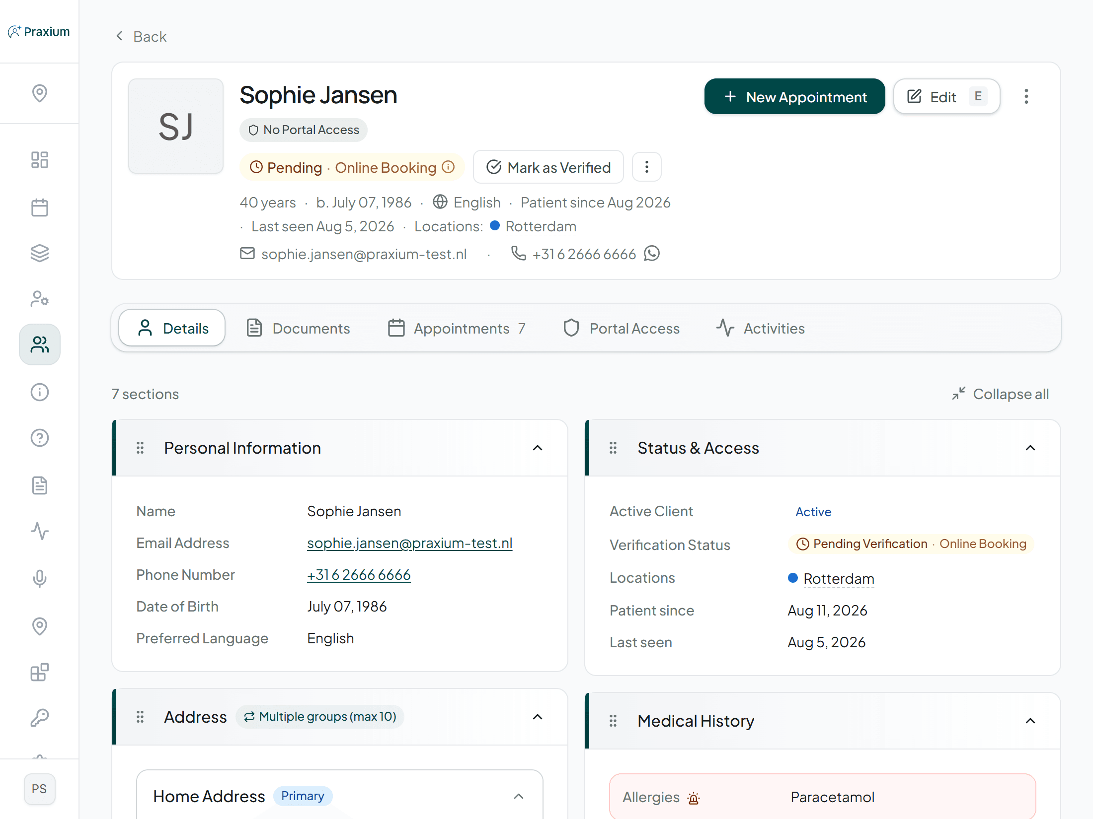A patient record in Praxium showing seven configurable sections, including personal information, address, medical history and treatment episodes